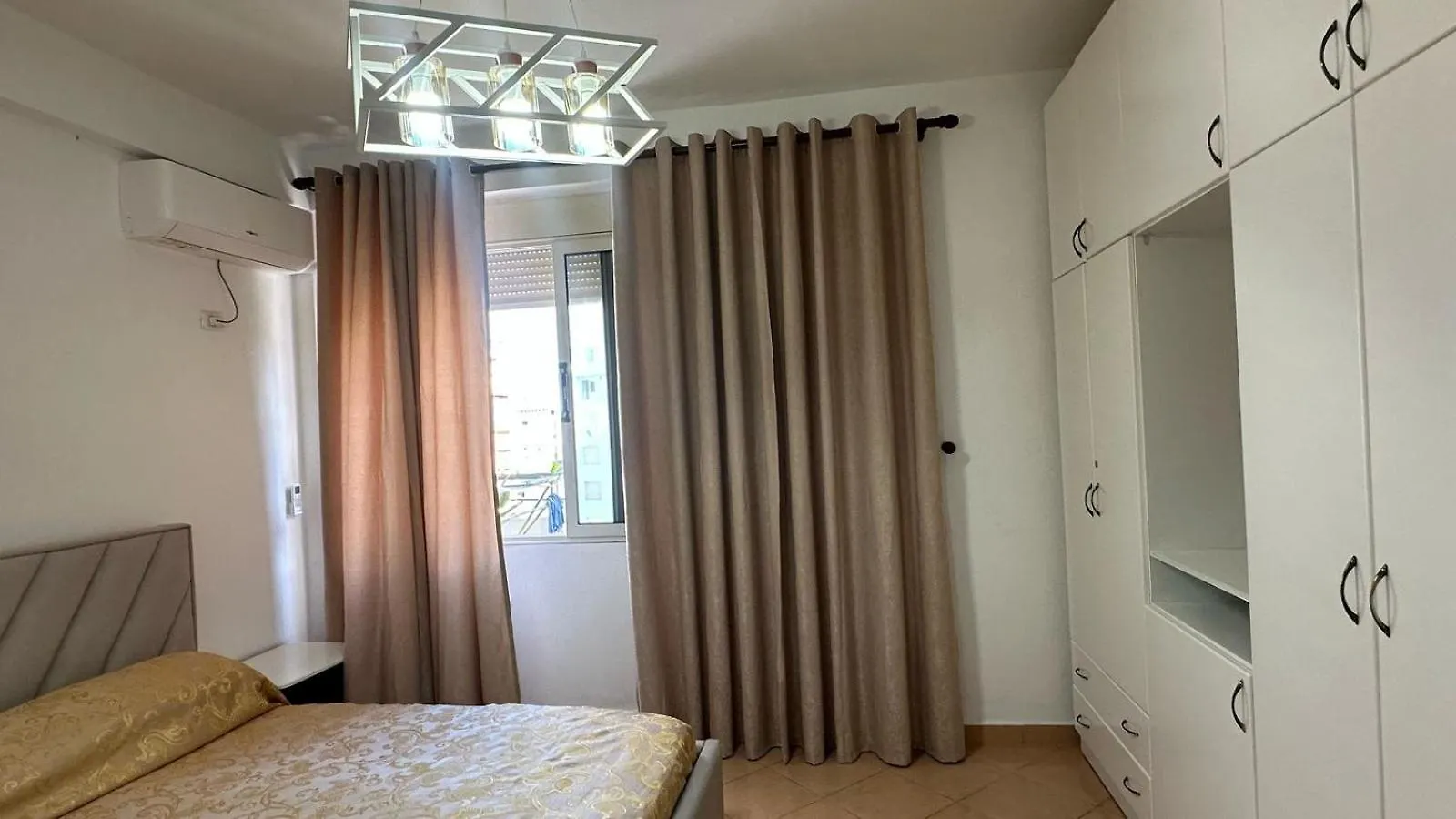 Osmenaj Seaside Apartment Vlorë