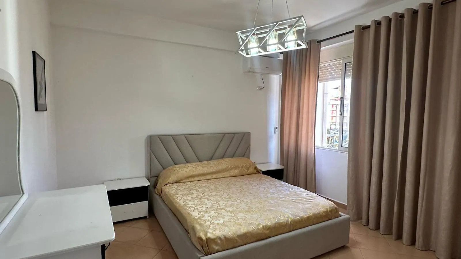 Osmenaj Seaside Apartment Vlorë