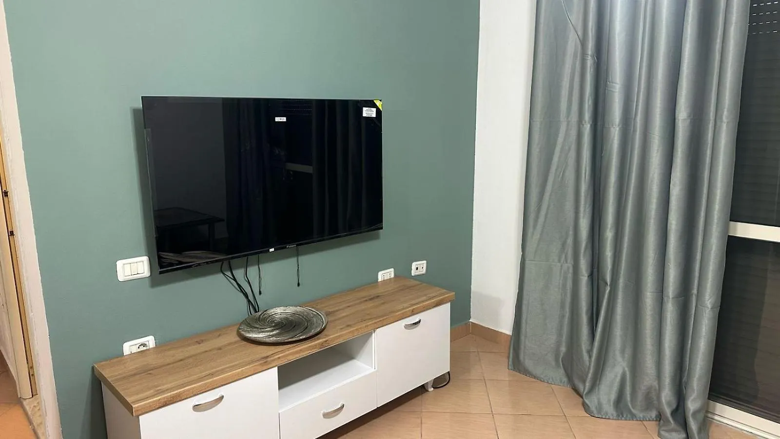 Osmenaj Seaside Apartment Vlorë